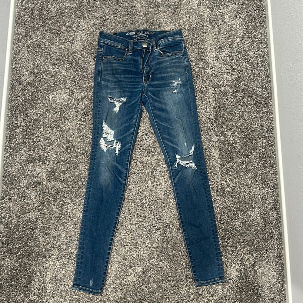 American eagle jeans!